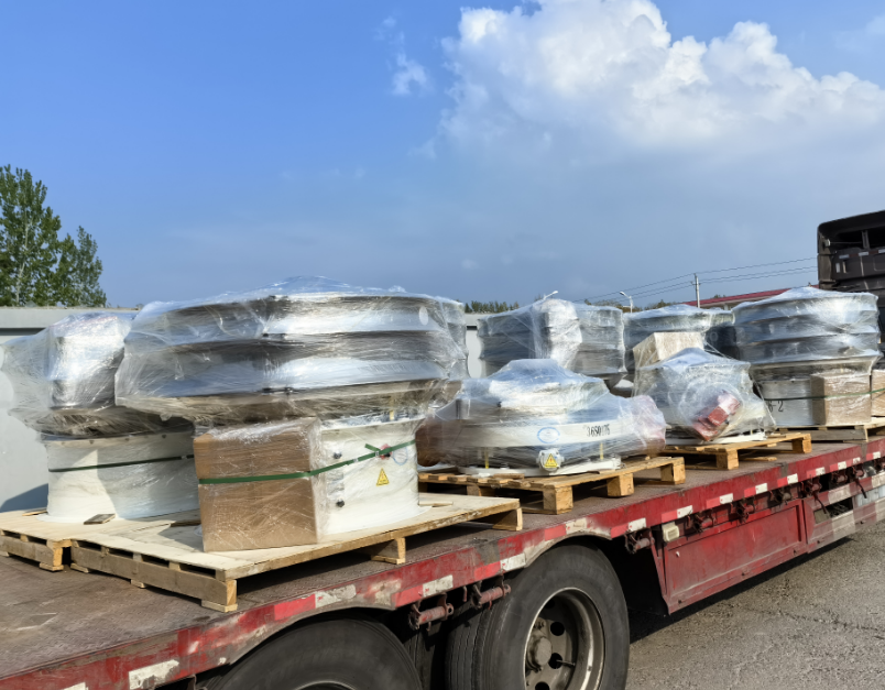 四川眉山篩機(jī)已裝車(chē)，準(zhǔn)備發(fā)貨