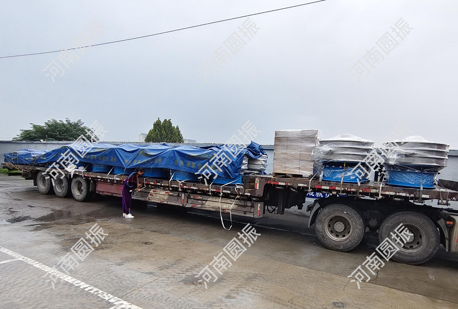 湖南省株洲市16臺(tái)超聲波振動(dòng)篩、6臺(tái)直排篩發(fā)貨